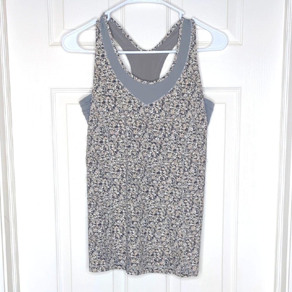 Lululemon Tone It Tank in Size 8 Color: Petite Fleur Silver Spoon Ambient Grey